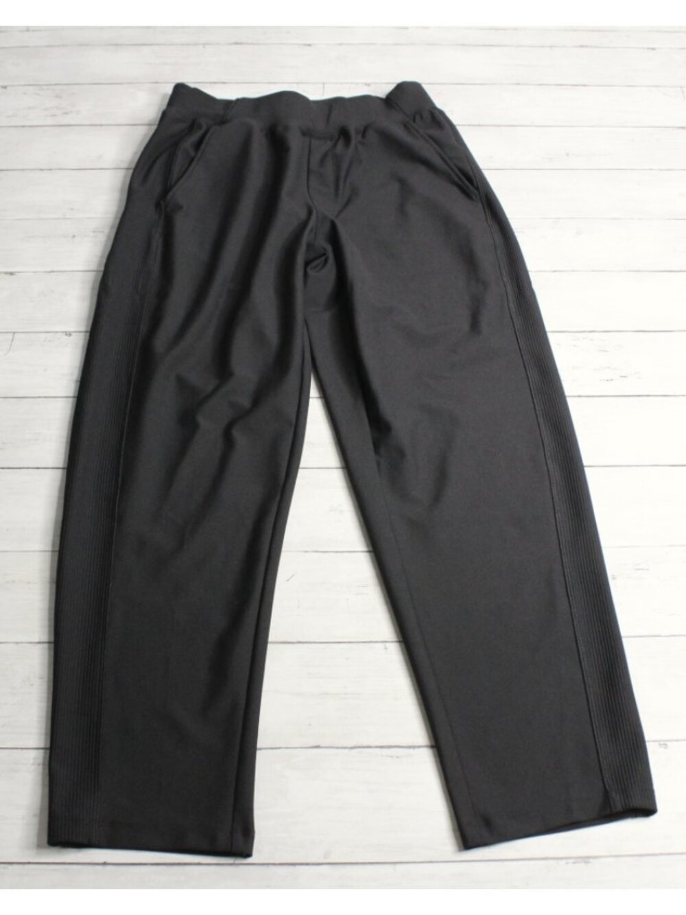 Old Navy Women's Black Activewear Pants Size M Powersoft Go Dry - Picture 1 of 6